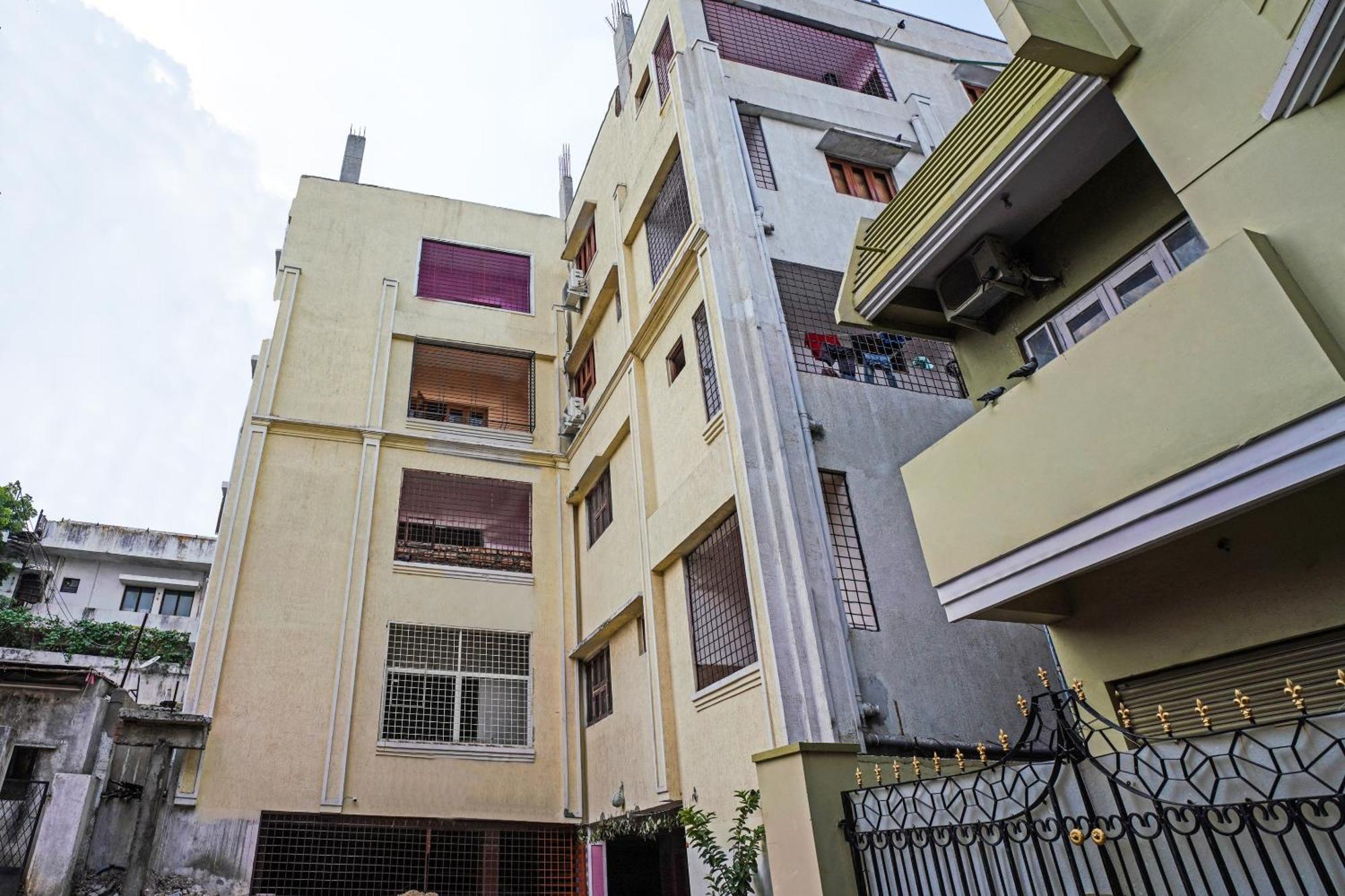 Hotel O Mint Leaves Near Alcazar Mall Hyderabad Exterior photo