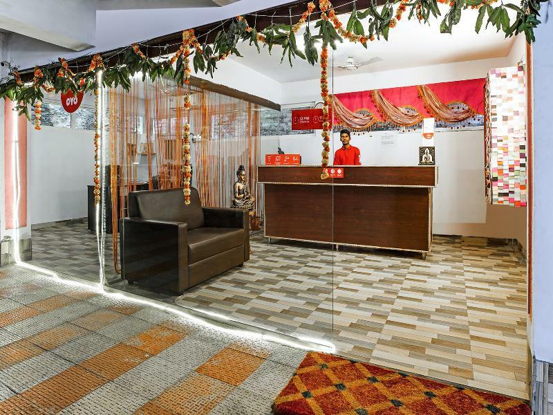 Hotel O Mint Leaves Near Alcazar Mall Hyderabad Exterior photo