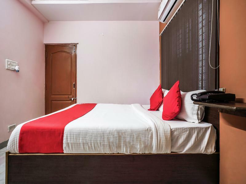 Hotel O Mint Leaves Near Alcazar Mall Hyderabad Exterior photo